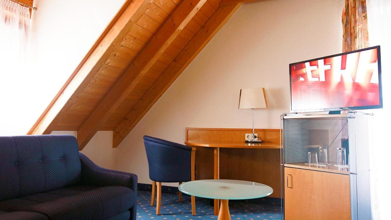 Hotel Gasthof Adler Ulm Exterior photo