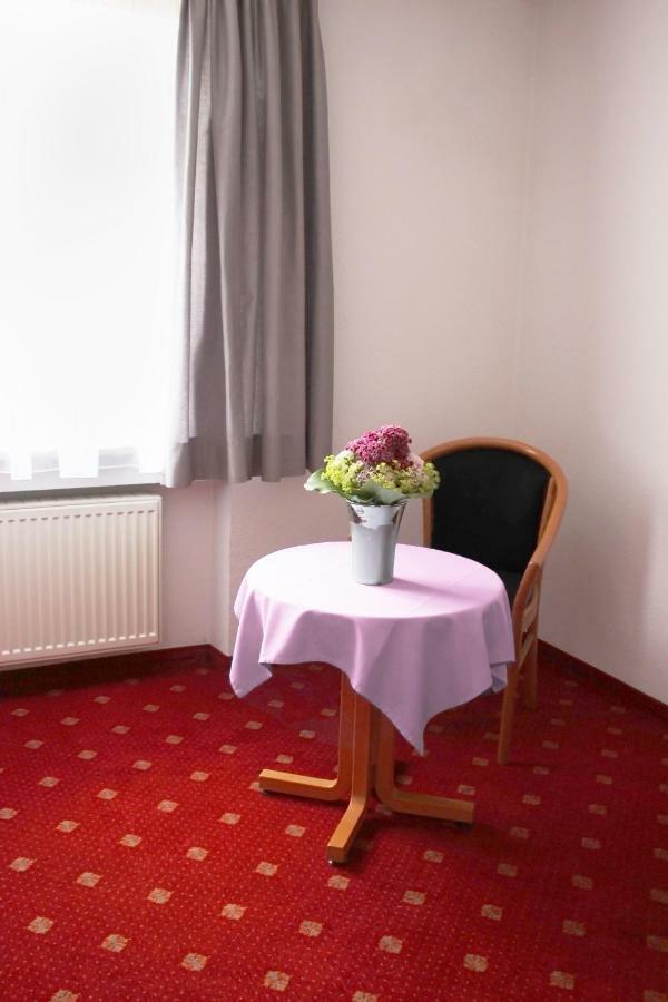 Hotel Gasthof Adler Ulm Exterior photo